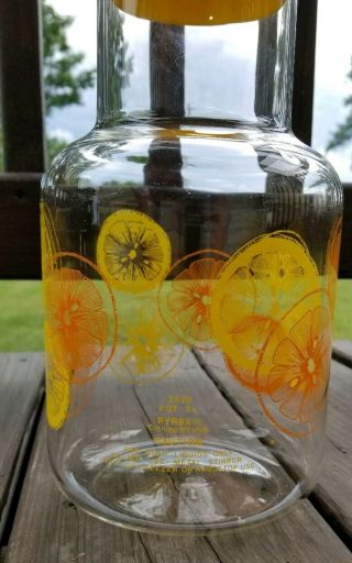 Vintage Pyrex 3520 Glass Juice Pitcher and Lid Lemons & Oranges 2 QT 2 L Corning 2