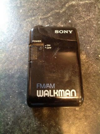 Vintage Sony - Srf - 29 Walkman Fm/ Am Radio