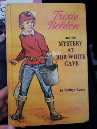 Trixie Belden 11 The Mystery At Bob - White Cave (deluxe Edition)