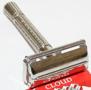 Vintage 1960 F - 4 Gillette Speed Safety Razor And Blade W / Experience