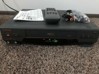 Toshiba Vcr Plus Vhs Player Recorder With Remote,  Av Cables M - 459