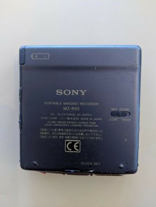 Sony MD Walkman Digital Recording MZ - R55 with mini disc 3
