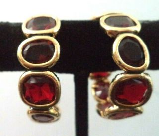 Stunning Vintage Estate Red Glass & Gold Tone 1 1/8 " Post Earrings 5428k