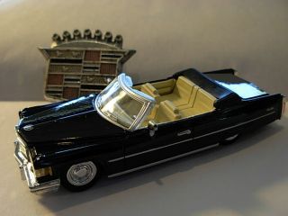 1976 Cadillac Coupe De Ville Convertible W/vintage Oem Cadillac Emblem 1/43