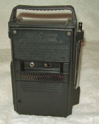 GE General Electric Model 7 - 2800B Vintage Portable AM/FM Radio VG 6