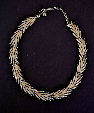 Vintage Trifari Brushed Gold Tone Leaves Choker Necklace