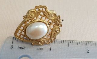 Vintage Signed Miriam Haskell Faux Pearl Gold Tone Filigree Clip On Earrings 2