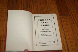 ERNEST HEMINGWAY - THE SUN ALSO RISES - MODERN LIBRARY - 1926 2