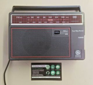 General Electric Two - Way Power 7 - 26600 Am/fm Portable Radio,  Ships