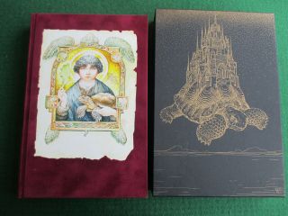 Folio - Terry Pratchett - Small Gods - Discworld - In Slipcase - Illustrated