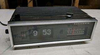 Vintage 1970 Panasonic National Rc - 7021 Fm/am Flip Chirp Bird Alarm Clock Radio