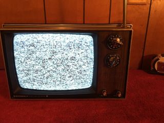 Rare Vintage Motorola Tv Solid State 9 In Model Xp263hw - 1 Ac Or Battery