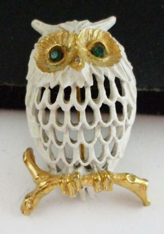 Sweet Vintage Napier White Enamel Filigree Owl Bird Pin Brooch Green Stone Eyes