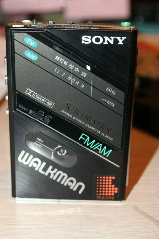 Sony Walkman With Am/fm Radio Model Wm - F100