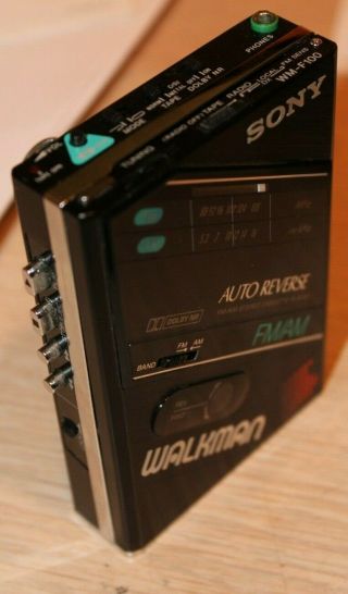 Sony Walkman with AM/FM Radio model WM - F100 4