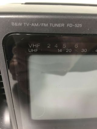 Sony Mega Watchman FD - 525 TV - AM/FM Tuner 6