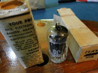 Rca 12ax7 Audio Pre Amp Tube - Lettering/ Light - Dated " 5 - 17 " - Vintage - Strong