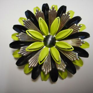 Wow Vintage Enamel Flower Pin / Brooch Lime Green,  Black And Chrome Fantastic