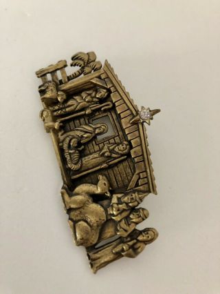Vintage JJ Jonette Jewelry Nativity Christmas Pin / Brooch - Brass Color. 4