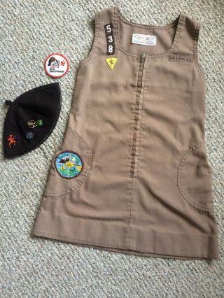Vtg Brownie Girl Scout Uniform Dress Jumper Hat Patches Pins Terra Del Oro Ca