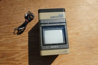 Vintage Sony Mega Watchman Fd - 500 B/w Tv Am/ Fm Radio