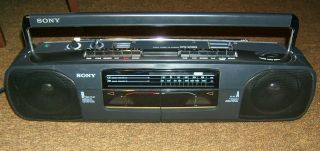 Vintage Sony Model Cfs W303 Boombox Ghettoblaster Cassette Am Fm Player Vgc N