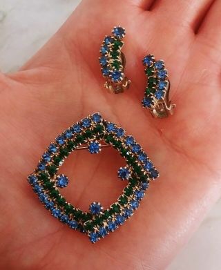 Vintage Estate Blue Green Rhinestone Gold Tn Clip Earrings Circle Brooch Pin Set