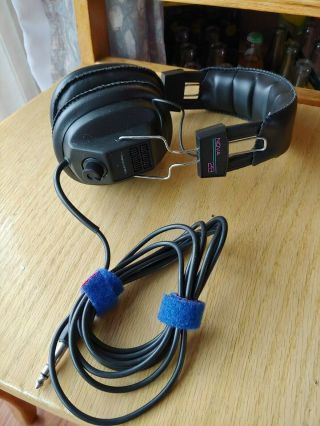 Vintage Realistic Nova 28 Black Over The Ear Wired Headphones 3.  5mm Very Good