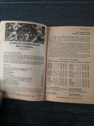 True Vintage Books The complete handbook of pro football 1972. 5