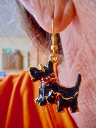 Authentic Vintage Black Enamel Scotty/dog Pierced Earrings