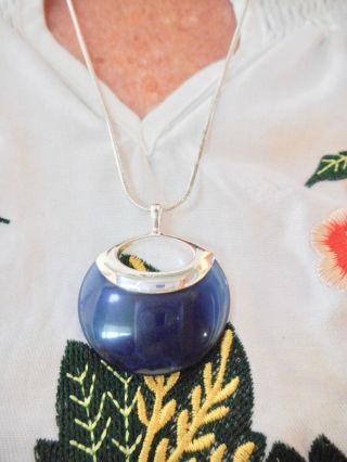 Authentic Vintage Silver Tone Modernist Blue Lucite Pendant/necklace