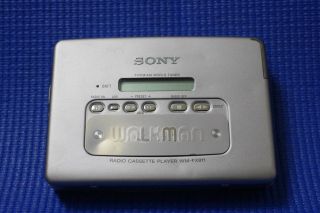 Sony Walkman Radio Cassette Player Wm - Fx811 Vintage Not