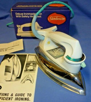 1980 Vintage Sunbeam Clothes Iron Box,  Book Dr124 Deluxe Ironmaster