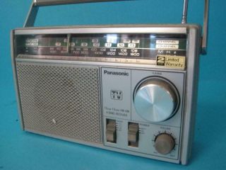 CLASSIC VINTAGE PANASONIC 4 BAND TV SOUND RADIO MODEL RF - 1070D GREAT 2