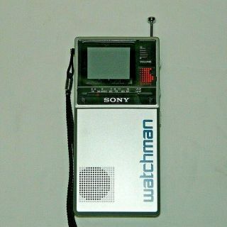 Vintage Sony Watchman Portable Analog TV w/ Case - Model FD - 20A Japan 2