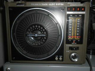 General Electric 3 - 5507b Ge Loudmouth 8 Track Tape Player Am/fm Radio 70 