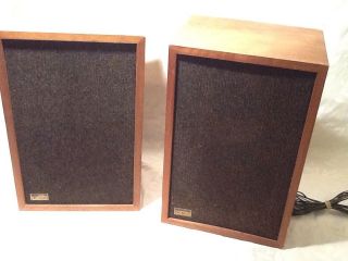 Realistic Mc - 1000 Walnut Veneer Speakers (1 Pair)