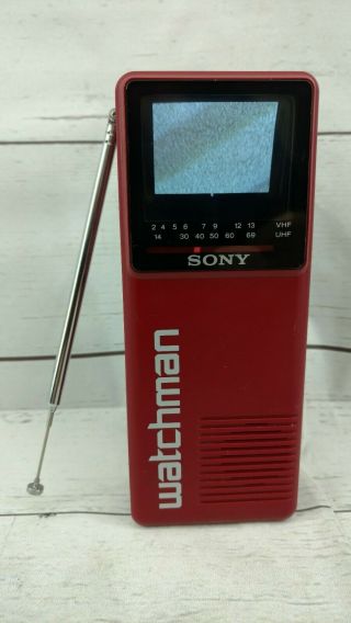 Sony Watchman Fd - 10a Uhf/vhf Black & White Portable Television Red