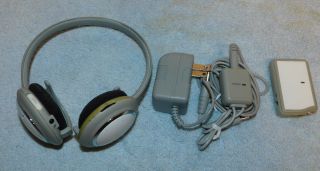 Vtg Realistic 33 - 1253,  2.  4 Ghz Wireless Stereo Head Phones Japan - Great
