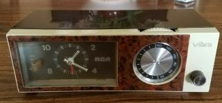 Vintage Rca Am Clock Radio Model Rzd809t - V Brown