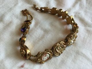 Lovely Vtg Unsigned Goldette Victorian Rev Glass Cameo Slide Charm Bracelet Na83