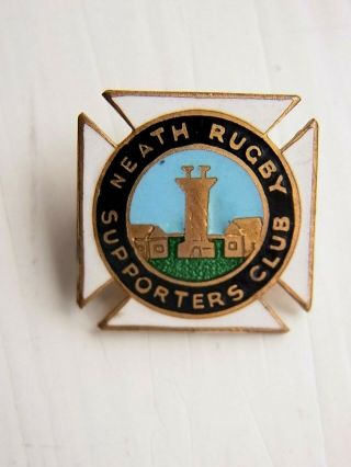 Neath Rugby Supporter Club Vintage Badge