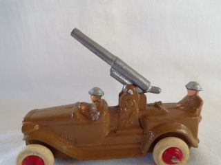 VINTAGE DIECAST MILITARY TOY SOLDIER TRUCK WITH GUN WEAPON SOLDIERS 3