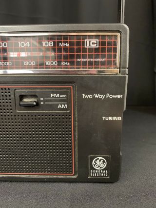 General Electric GE Two - Way Power 7 - 26600 AM/FM Portable Radio 2