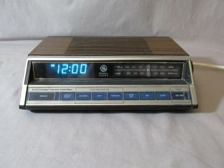 Vintage Ge Electronic Digital Alarm Clock Radio Model 7 - 4662b