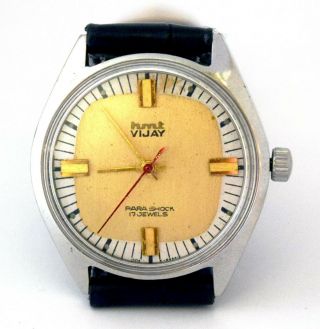 Vintage Hmt Vijay 17 Jewel Gold Texture Hand Winding Good Look Wrist Watch