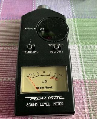 Radio Shack 33 - 2050 Sound Level Meter
