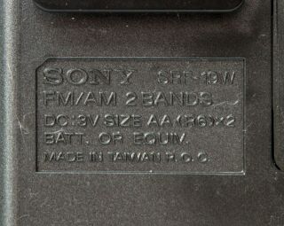 Sony Walkman SRF - 19W FM/AM Radio w/ Belt Clip & Headphones 5