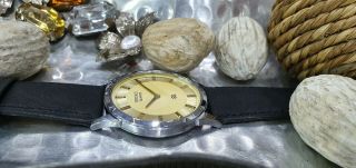 VINTAGE SEIKO Quartz STAINLESS STEEL Slim Wrist Watch 4