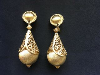Vintage Monet clip dangle earrings gold 2